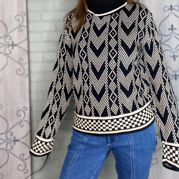 Vintage Sweaters - Vintage ‘Grandma’ Style Sweater Size Large